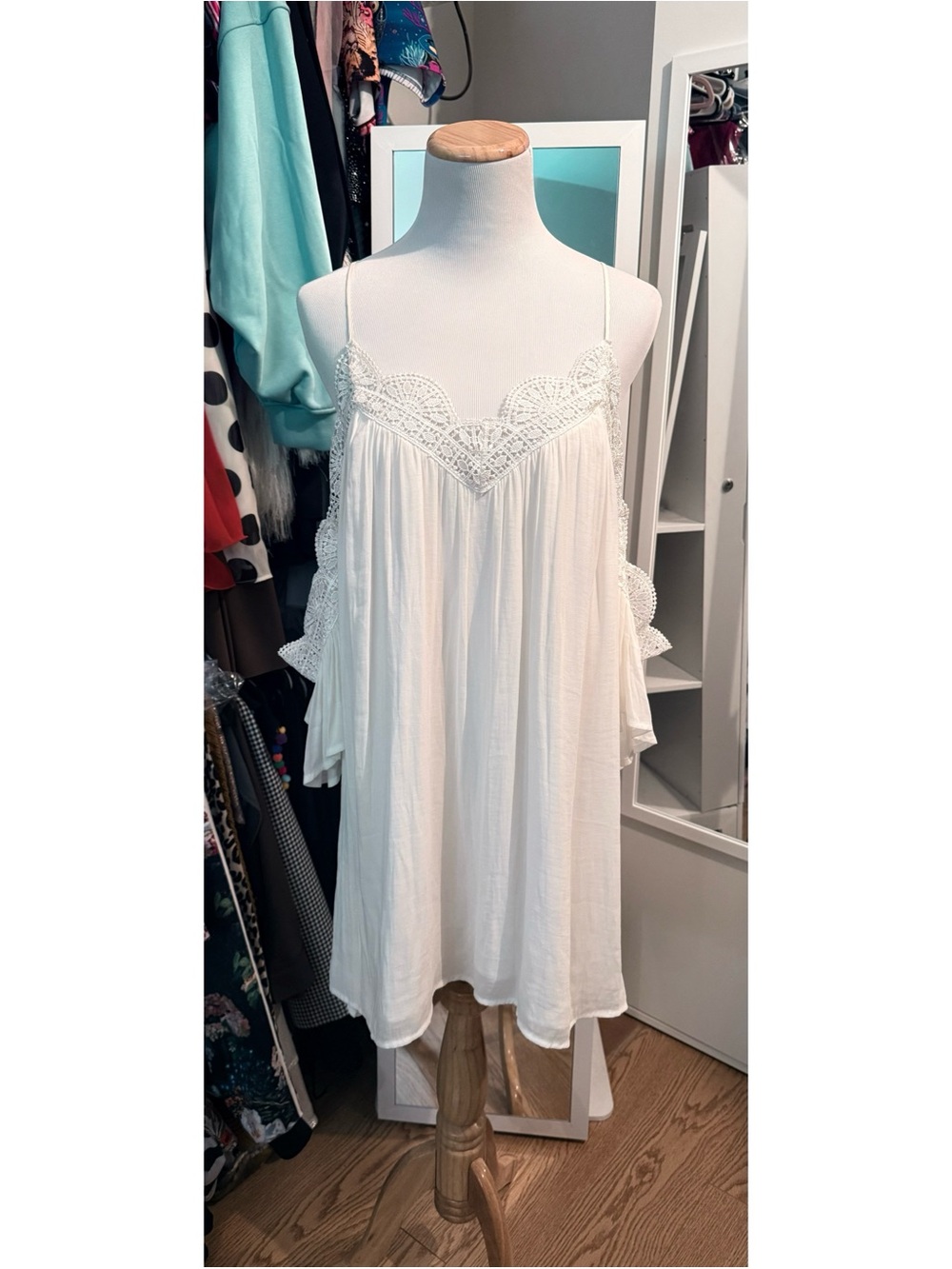 NWOT Forever 21 White Boho Crochet Cold Shoulder Mini Dress Large